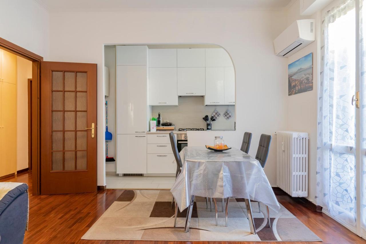 Appartamento Casa Samy - Sesto SG a due passi da Sesto Rondò - Battisti Sesto San Giovanni Esterno foto