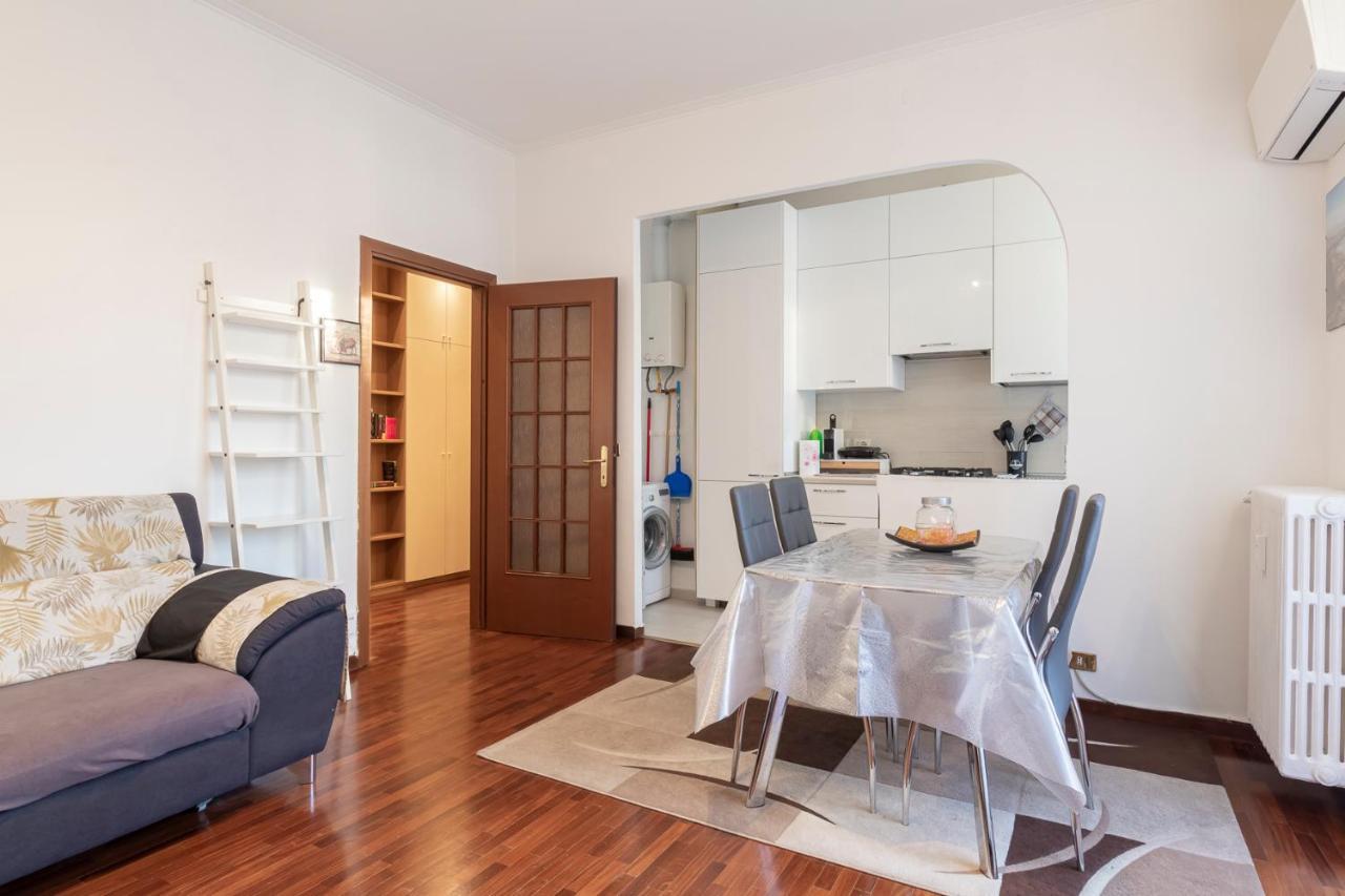Appartamento Casa Samy - Sesto SG a due passi da Sesto Rondò - Battisti Sesto San Giovanni Esterno foto