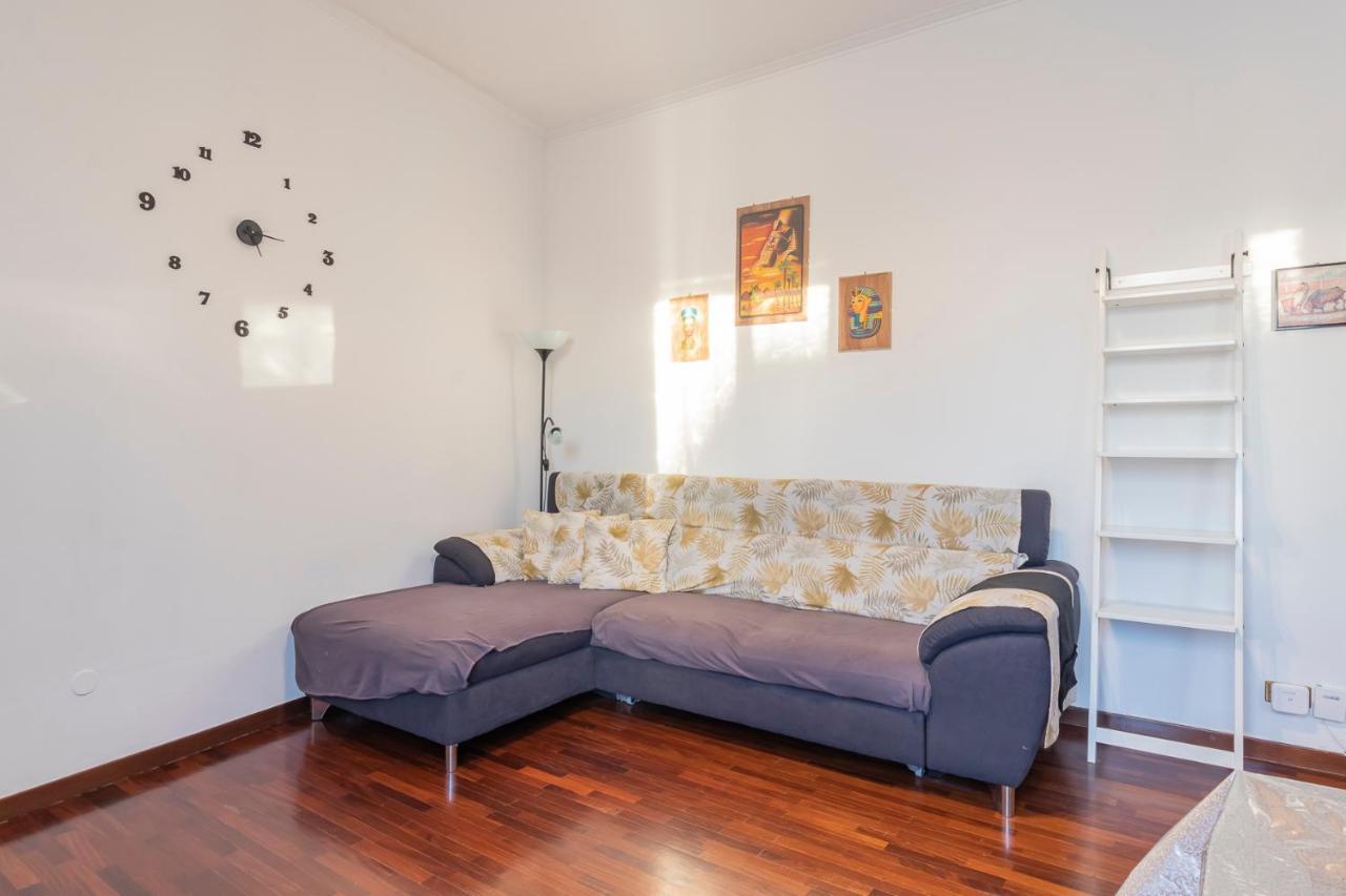 Appartamento Casa Samy - Sesto SG a due passi da Sesto Rondò - Battisti Sesto San Giovanni Esterno foto