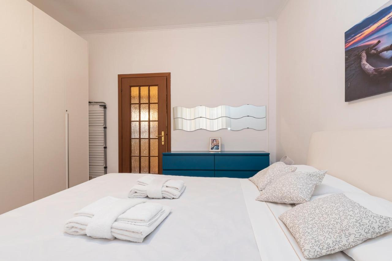 Appartamento Casa Samy - Sesto SG a due passi da Sesto Rondò - Battisti Sesto San Giovanni Esterno foto